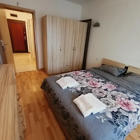 Apartment ап места на 800 м от плажа и центъра